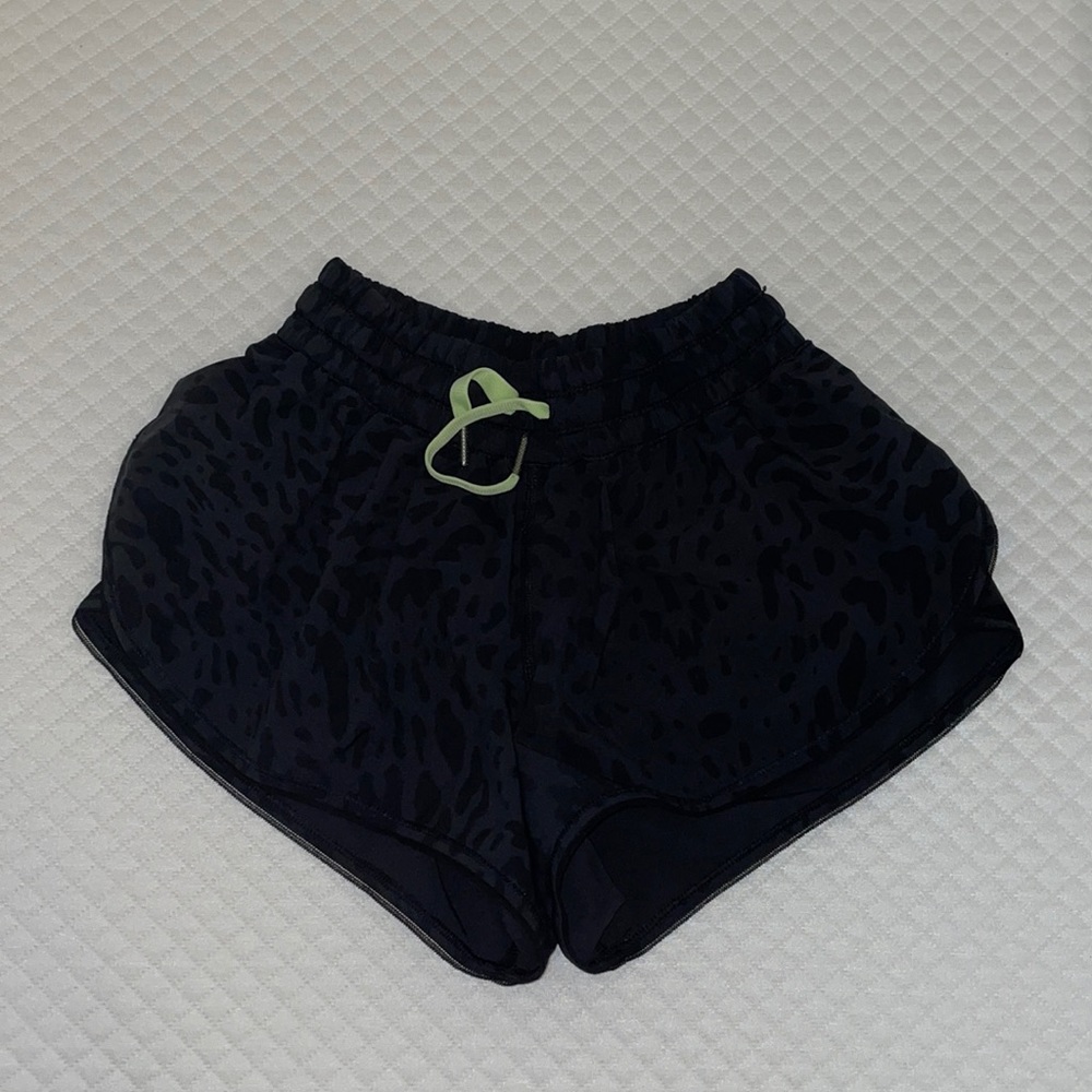 Lululemon Tracker Short 4"